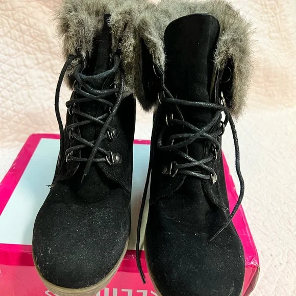 Used - Picture 5 of 5